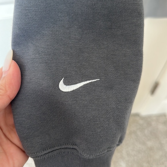 Nike hoodie - Picture 3 of 5